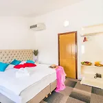 Hotel Villa Vrsar Panzió 3*