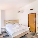 Hotel Villa Vrsar Panzió 3*