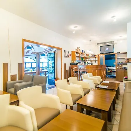 Couette-café Hotel Villa Vrsar 3*