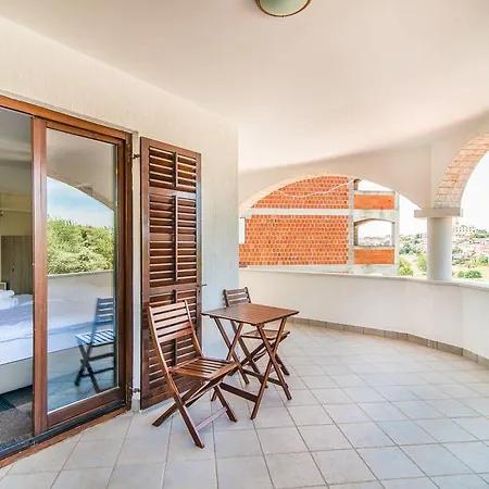 Hotel Villa Vrsar 3* ヴルサル