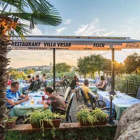 Hotel Villa Vrsar 3* ורסאר