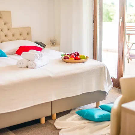 ベッド・アンド・ブレックファスト Hotel Villa Vrsar