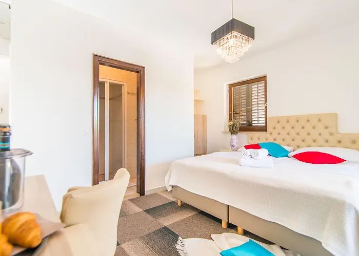 Hotel Villa Vrsar Bed & Breakfast