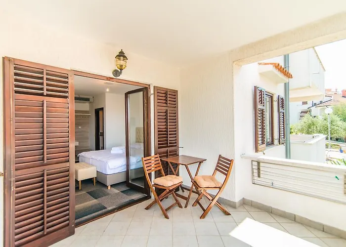Hotel Villa Vrsar Bed & Breakfast 3*